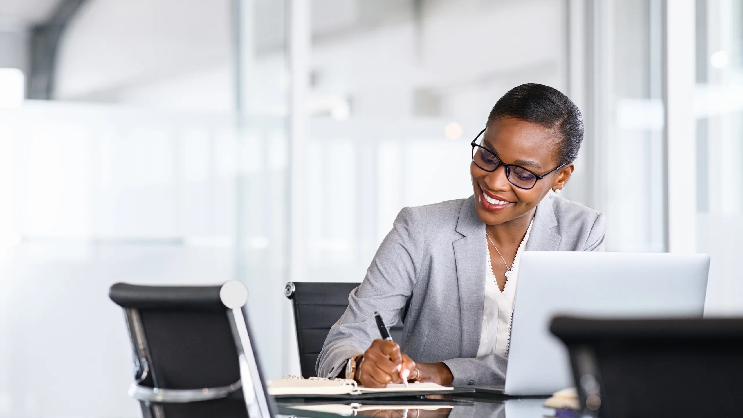 Top 3 Note-Taking Strategies for Hubspot Integration